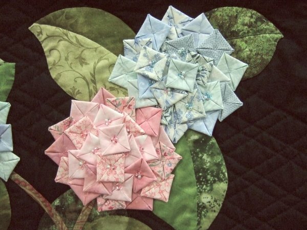 Цветы в Лоскутном шитье панно