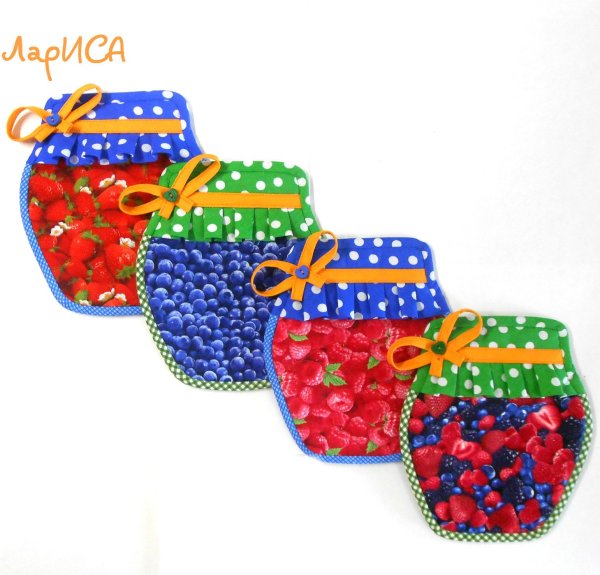 Прихватки в виде банки с вареньем