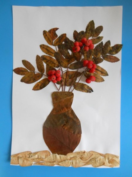 Аппликация осенний букет из природного материала