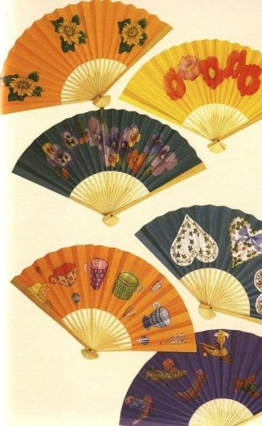 Японский веер из бумаги