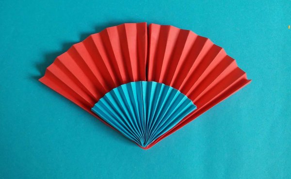 Поделки из бумаги веер