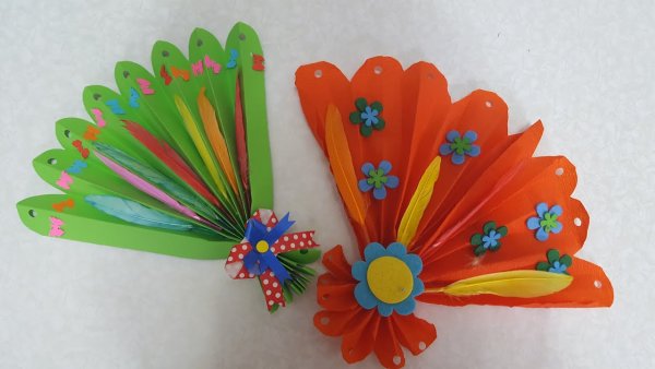 Веер из цветной бумаги
