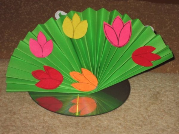 Поделка веер из бумаги с цветами