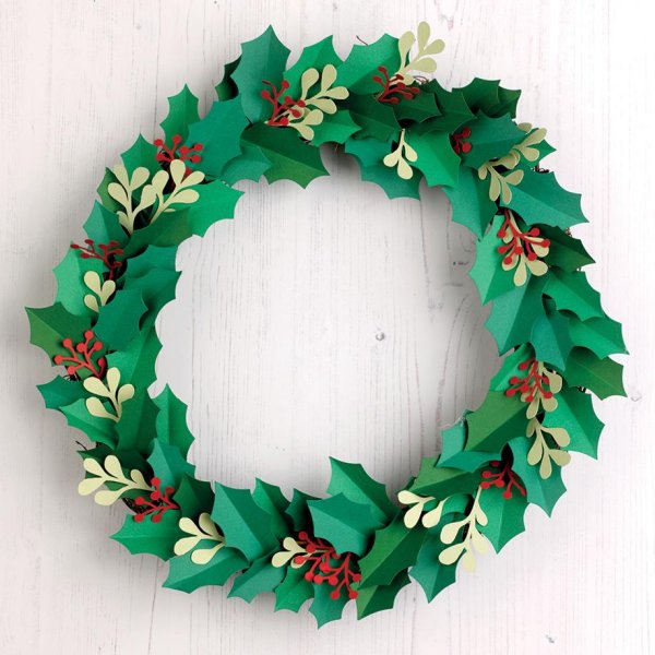 Новогодний венок из бумаги
