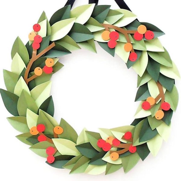 Объемный венок из бумаги