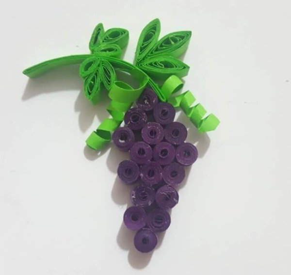 Виноград в технике квиллинг