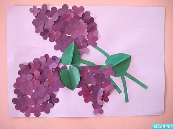 Сирень изьцветной бумаги