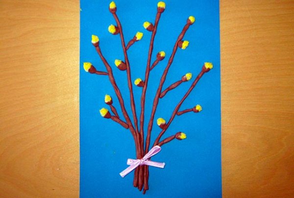 Веточка вербы из пластилина
