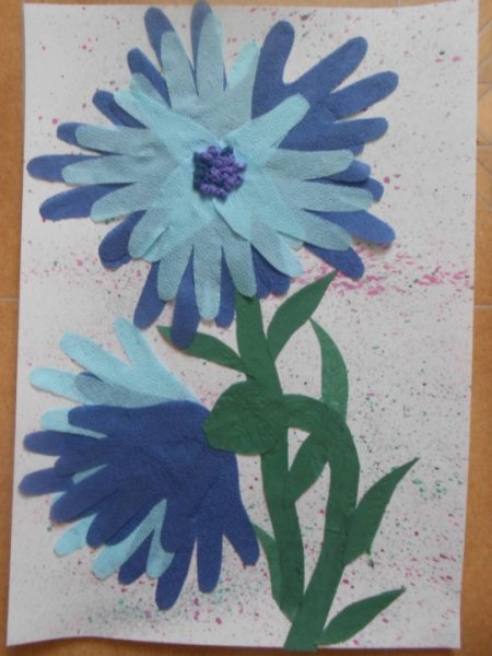 Цветы из детских ладошек