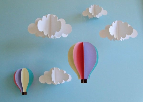 Воздушный шар из цветной бумаги