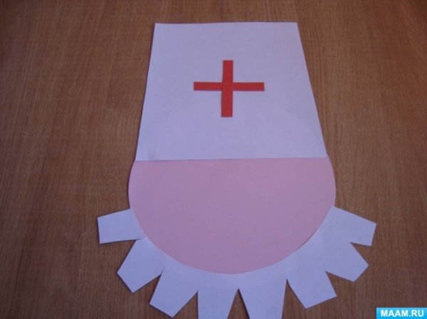 Аппликация в старшей группе на тему доктор