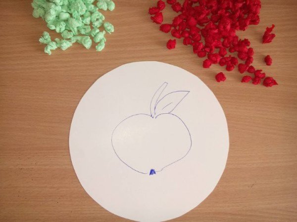 Аппликация яблочко на тарелочке