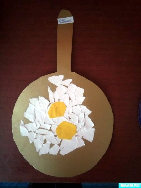 Обрывная аппликация яичница на сковороде
