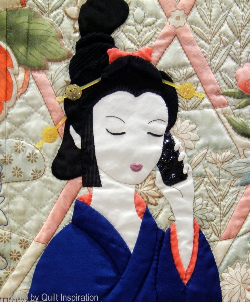 Кинусайга из кимоно японская