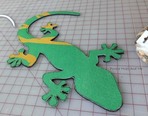 Ящерка из картона