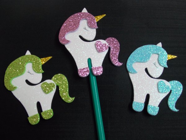Единорог из фетра на палочке