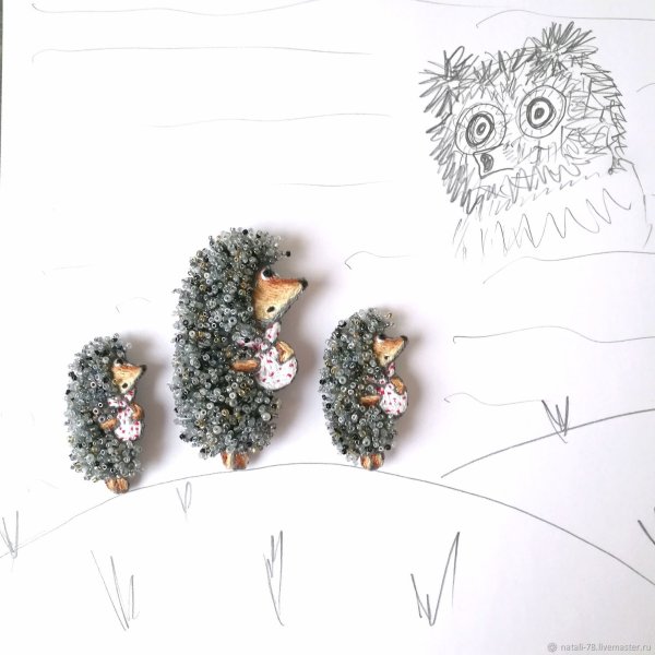 Брошка Ежик в тумане из бисера