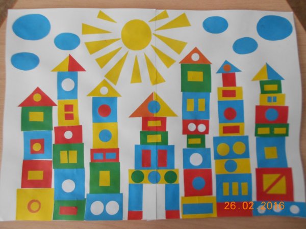 Город из геометрических фигур