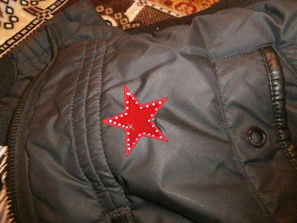 Заплатка на рукав куртки