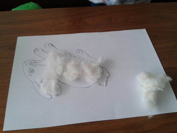 Аппликация ватой зайчик