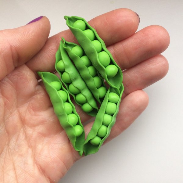 Стручок гороха из фетра