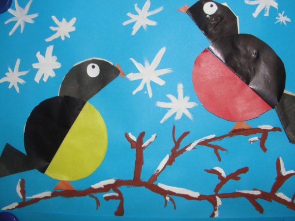 Аппликация птицы на ветке в средней группе