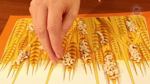 Панно с колосьями