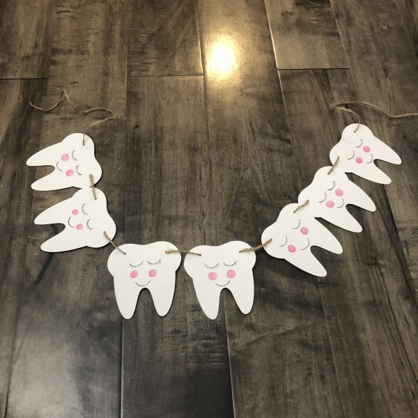 Гирлянда в виде зубов