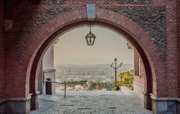 Копьеподобная арка