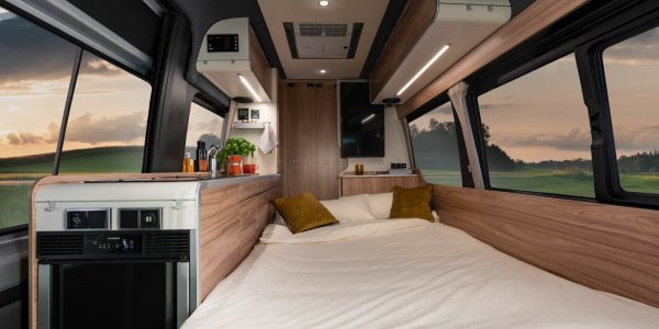 Автокемпер Hymer s820
