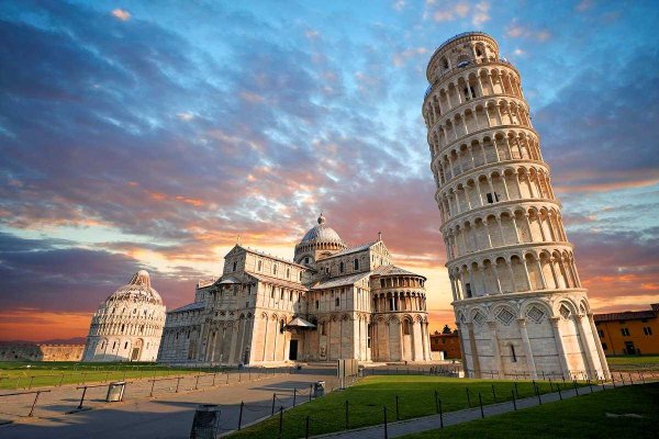 Пизанская башня Италия