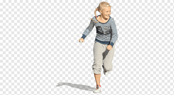 Ребенок бежит на белом фоне