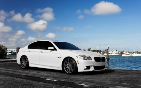 BMW m5 белая