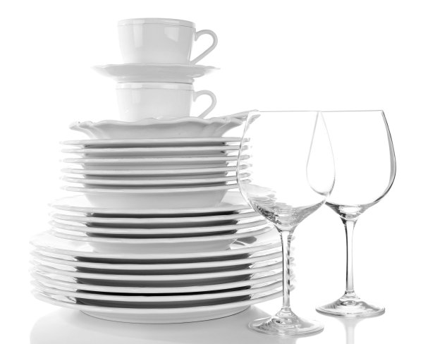 Стопка чистой посуды