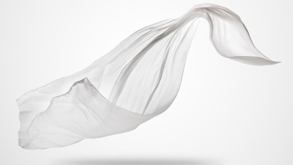 Ткань развивается на ветру