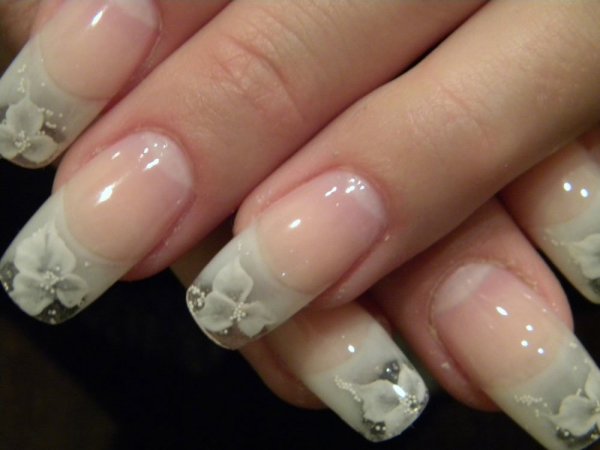 Маникюр прозрачный френч