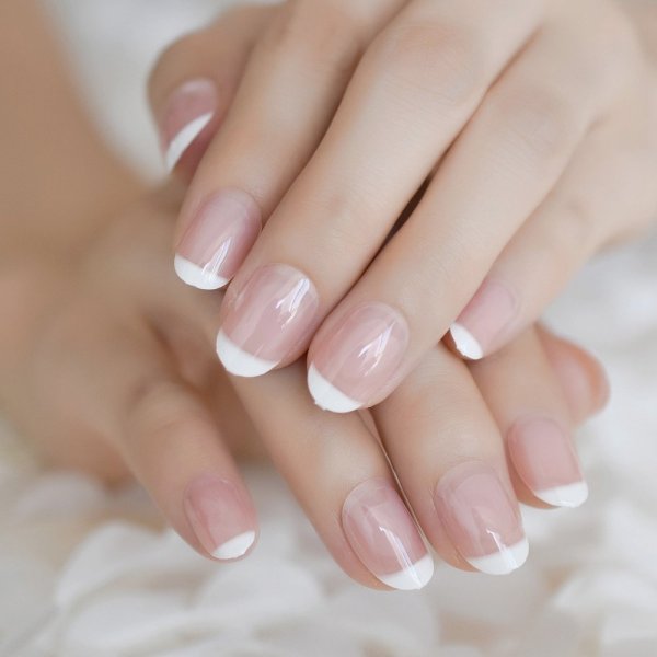 Френч маникюр