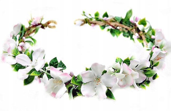 Венок из весенних цветов