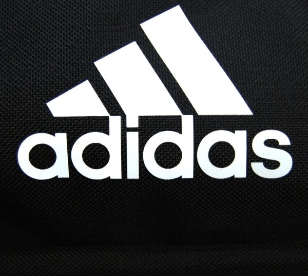 Adidas фирма