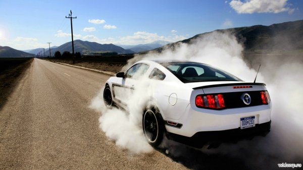 Ford Mustang gt бёрнаут