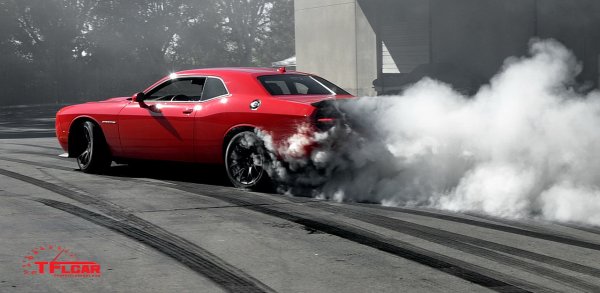 Dodge Challenger бернаут