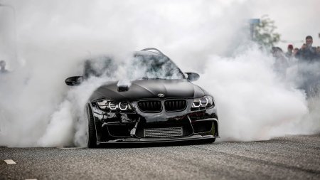 BMW m5 бёрнаут