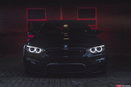 BMW m5 в темноте