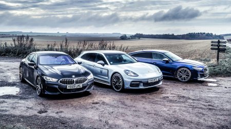 BMW 8 vs Porsche Panamera