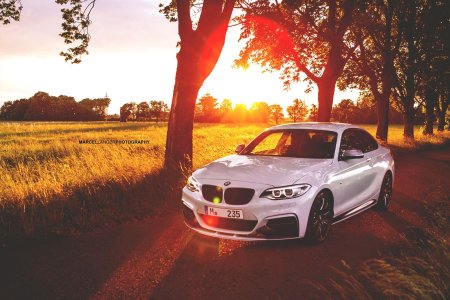 Автомобиль BMW