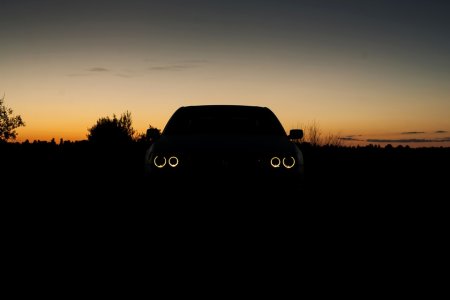 БМВ х5 на закате