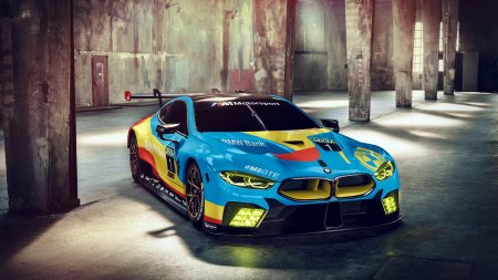БМВ м8 GTR