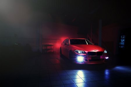 BMW m5 f10 в темноте