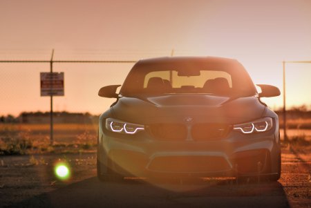 БМВ м5 ф90 на закате