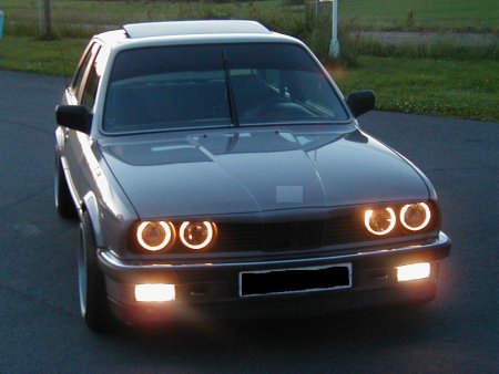 BMW e30 ангельские глазки